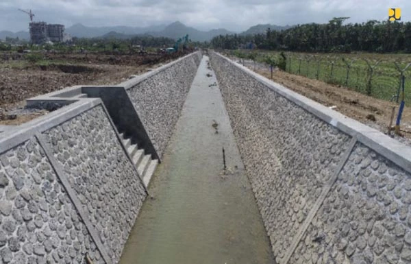 Pengendali banjir Bandara YIA.