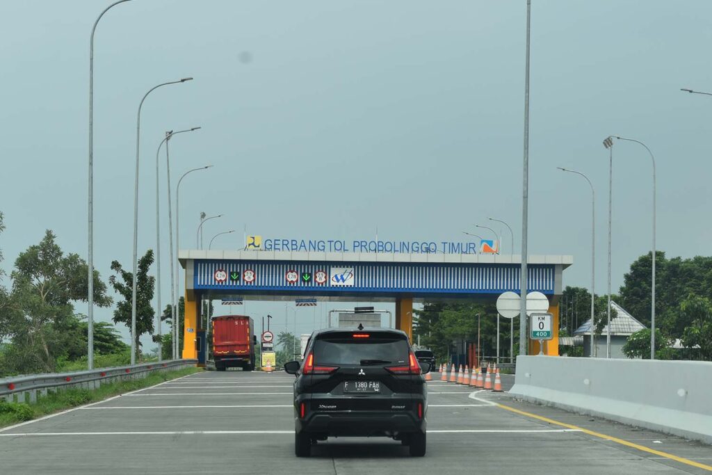 Gerbang Tol Probolinggo Timur. | Majalah Lintas/Roy Afriansyah Siahaan
