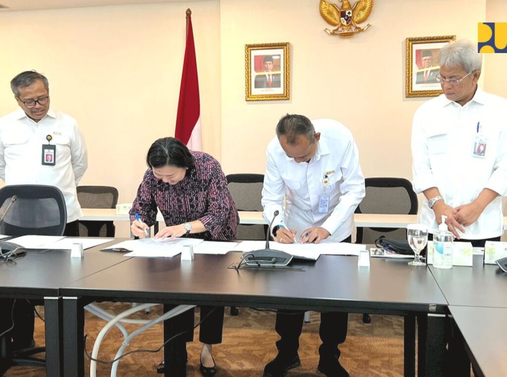 Penandatanganan PKS antara Kementerian PUPR dan IKN Nusantara. (Foto: Dokumentasi PUPR)