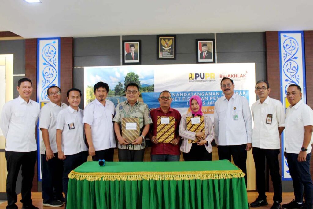 Penandatanganan Kontrak IJD BPJN Kepri. | Dok. BPJN Kepri