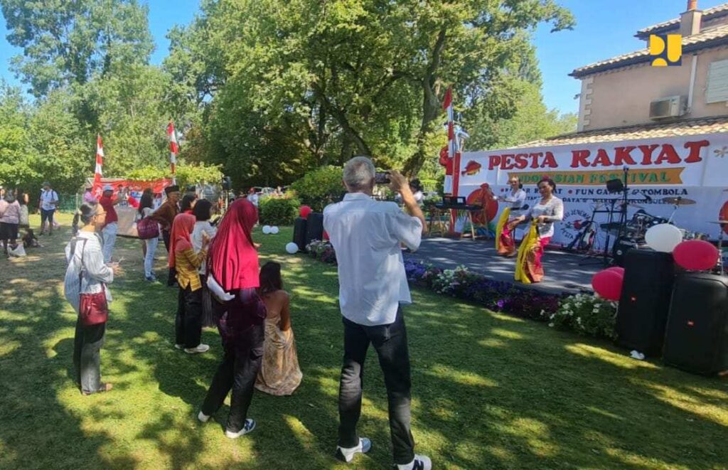 Pesta Rakyat di Jenewa Swiss. | Dok. Kementerian PUPR