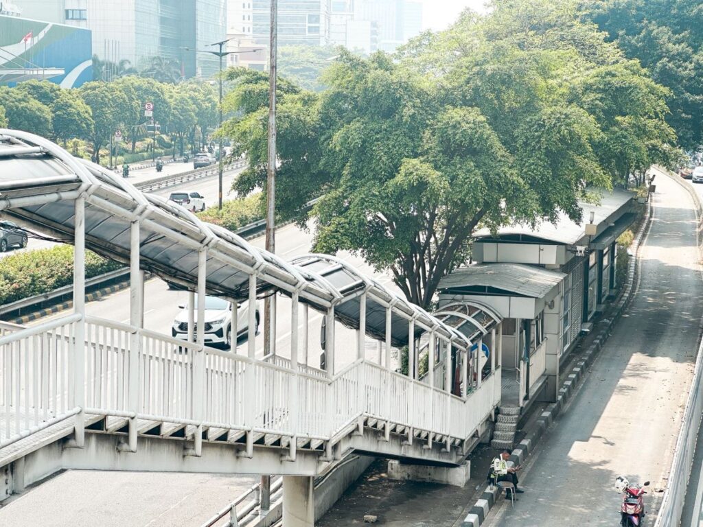 Halte bus Transjakarta Gatot Subroto Jamsostek  direvitalisasi. | Dok. Transjakarta