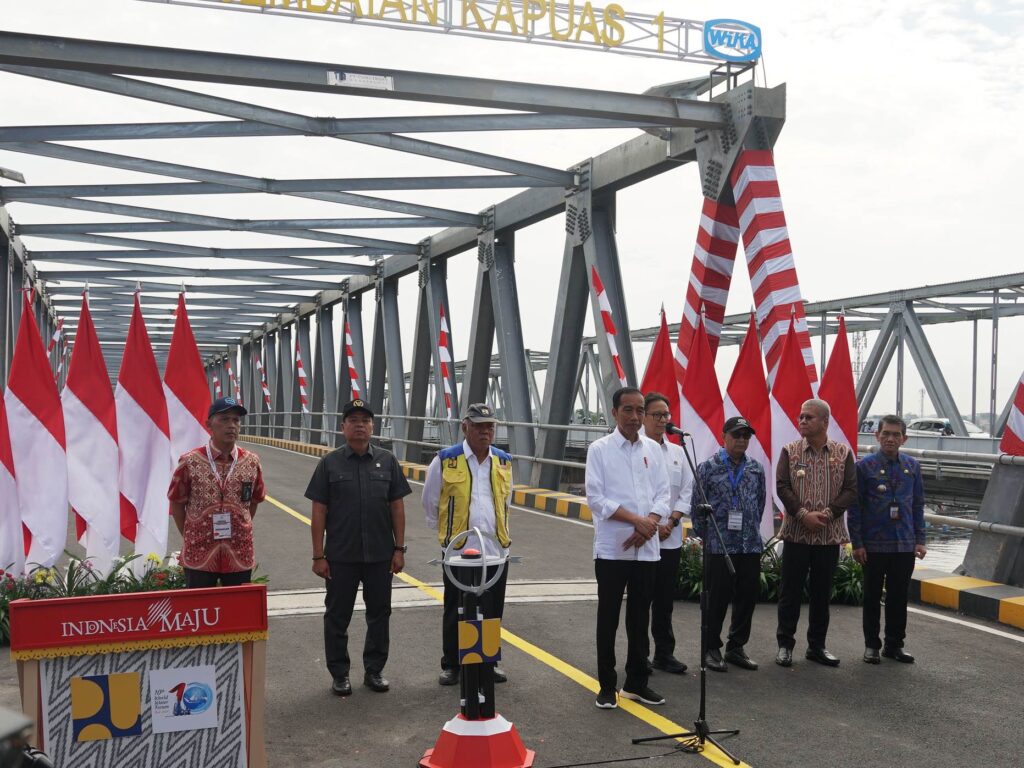Presiden Jokowi meresmikan Duplikasi Jembatan Kapuas I | Dok. BPJN Kalbar