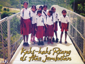 Buku Kaki-Kaki riang di atas jembatan