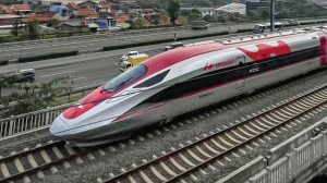 DPR Apresiasi Langkah Prabowo Ambil Alih Tanggung Jawab Proyek Kereta Cepat Whoosh