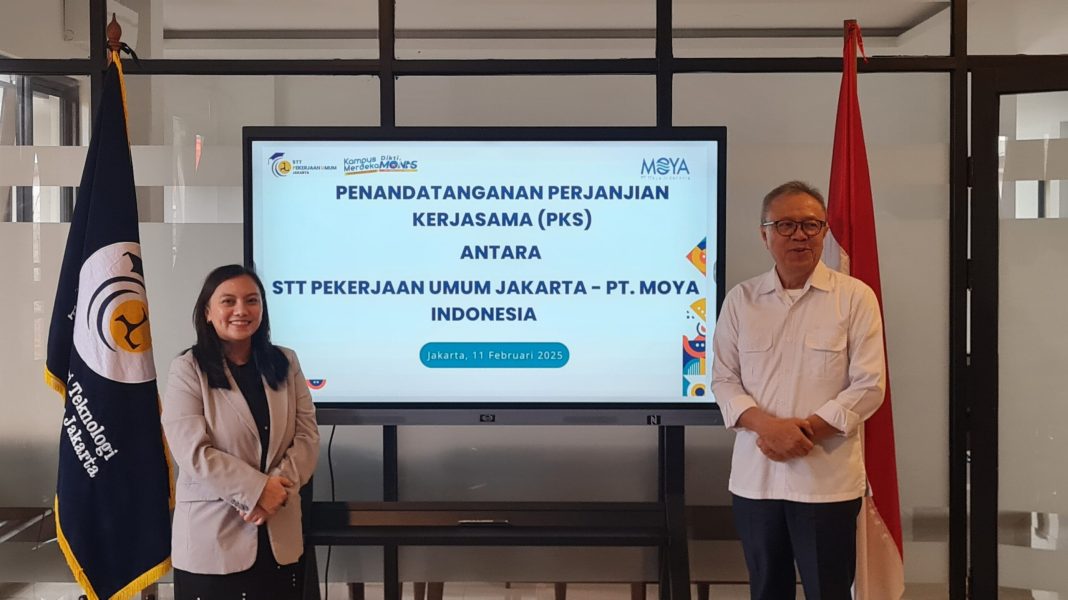Firdayanti, Chief Human Capital PT. Moya Indonesia (kiri) dan Arie Setiadi Moerwanto, Ketua STT PU Jakarta (kanan). Dok : Lintas/M. Alif Syahdila R