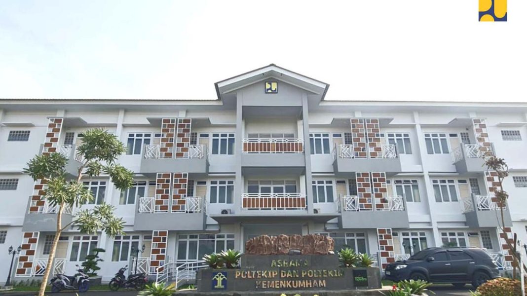 21082023-Penghargaan-untuk-KemenPUPR-dari-Kemenkumham-Rusun-Poleknik