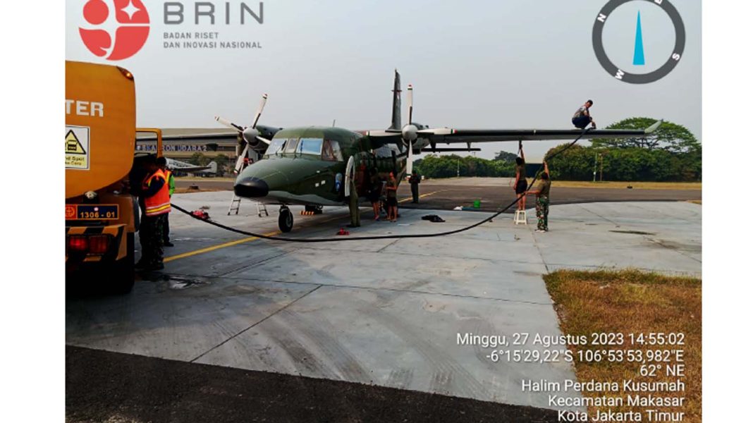 Pesawat yang disediakan oleh TNI AU untuk menyemaikan NaCl di awan. | Dok. BRIN