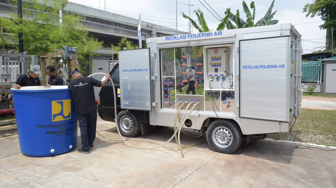 Mobil Instalasi Penjernih Air. Dok : LINTAS/Ruly S.