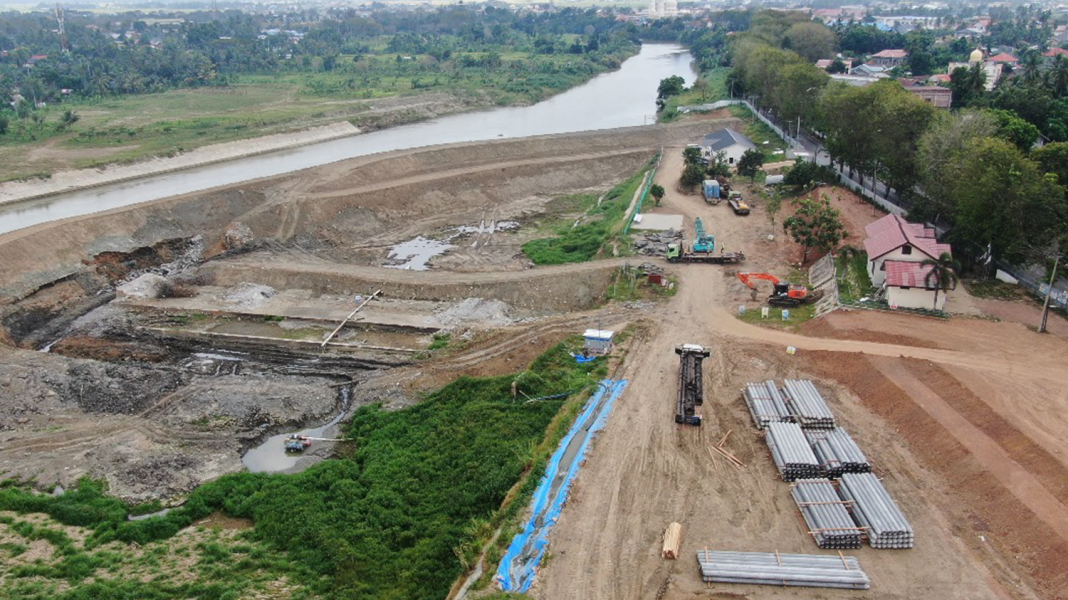 Foto dari udara Bendung Karet Krueng.  | Dok. BWS Sumatera 1