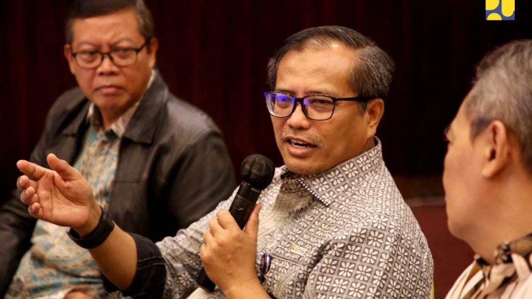 Sekretaris Jenderal (Sekjen) Kementerian PUPR Mohammad Zainal Fatah dalam kegiatan Knowledge Sharing yang dilaksanakan oleh Bapennas di Bogor, Jumat (24/2/2023).