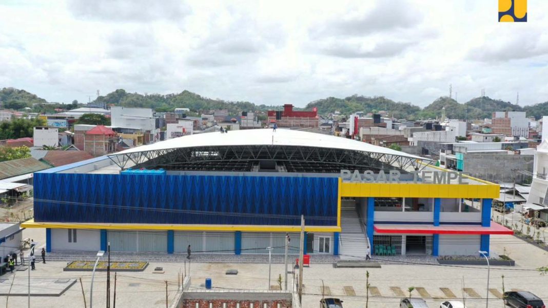 Pasar Tempe dilengkapi dengan tempat parkir yang cukup luas