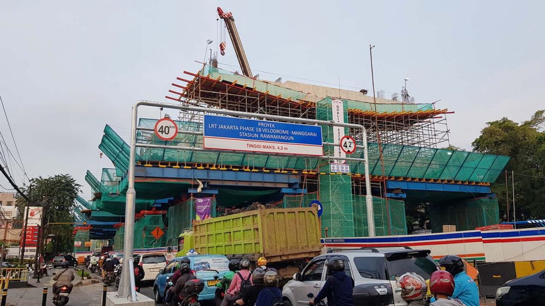 Pembangunan jalur LRT Velodrome-Manggarai1