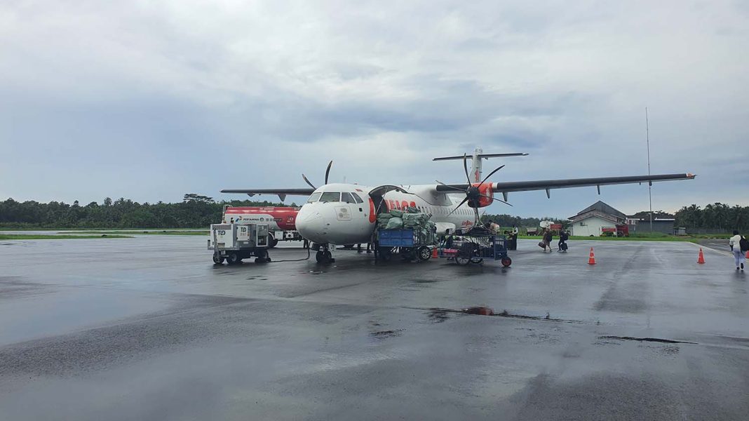 Pesawat Wings Air bersiap tinggal landar di Bandara Binaka Gunungsitoli_16092024_HRZ